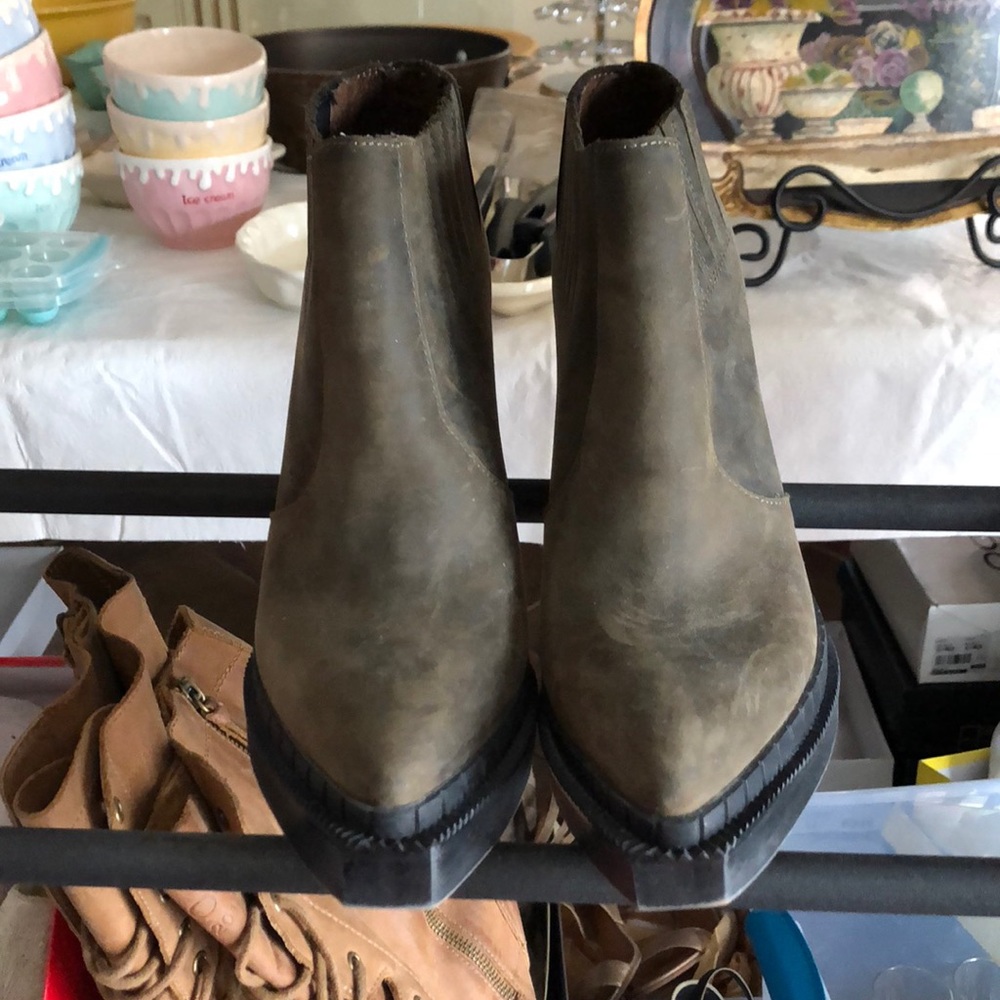 Jeffrey Campbell Khaki Green Heeled Booties